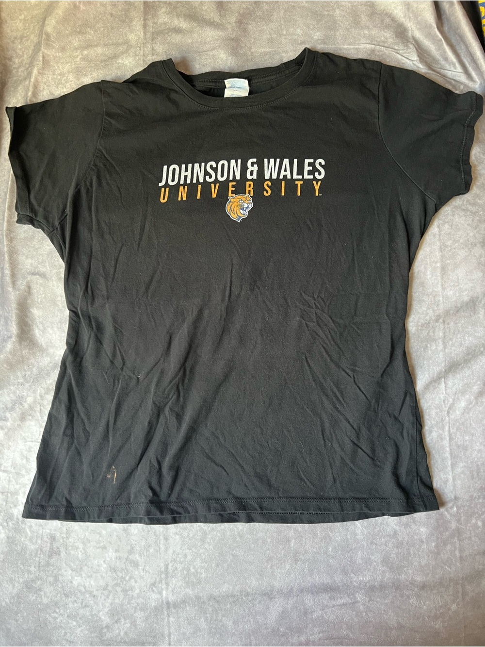 Johnson & Wales tshirt